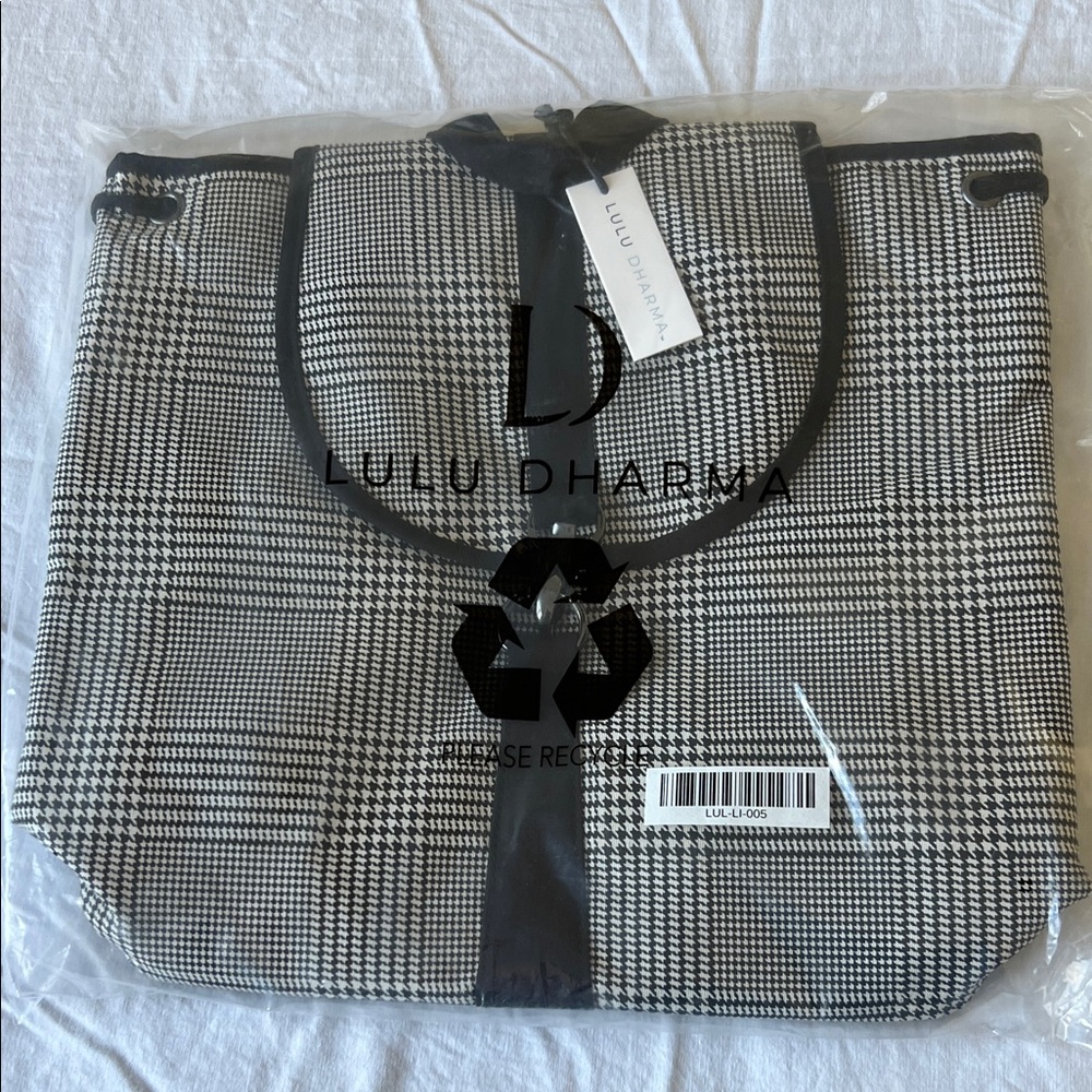 Lulu Dharma Black and White Checkered Tote